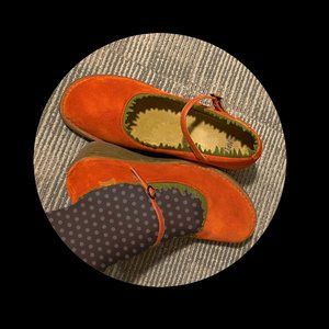 Camper Persimmon Suede Mary Janes Sz9